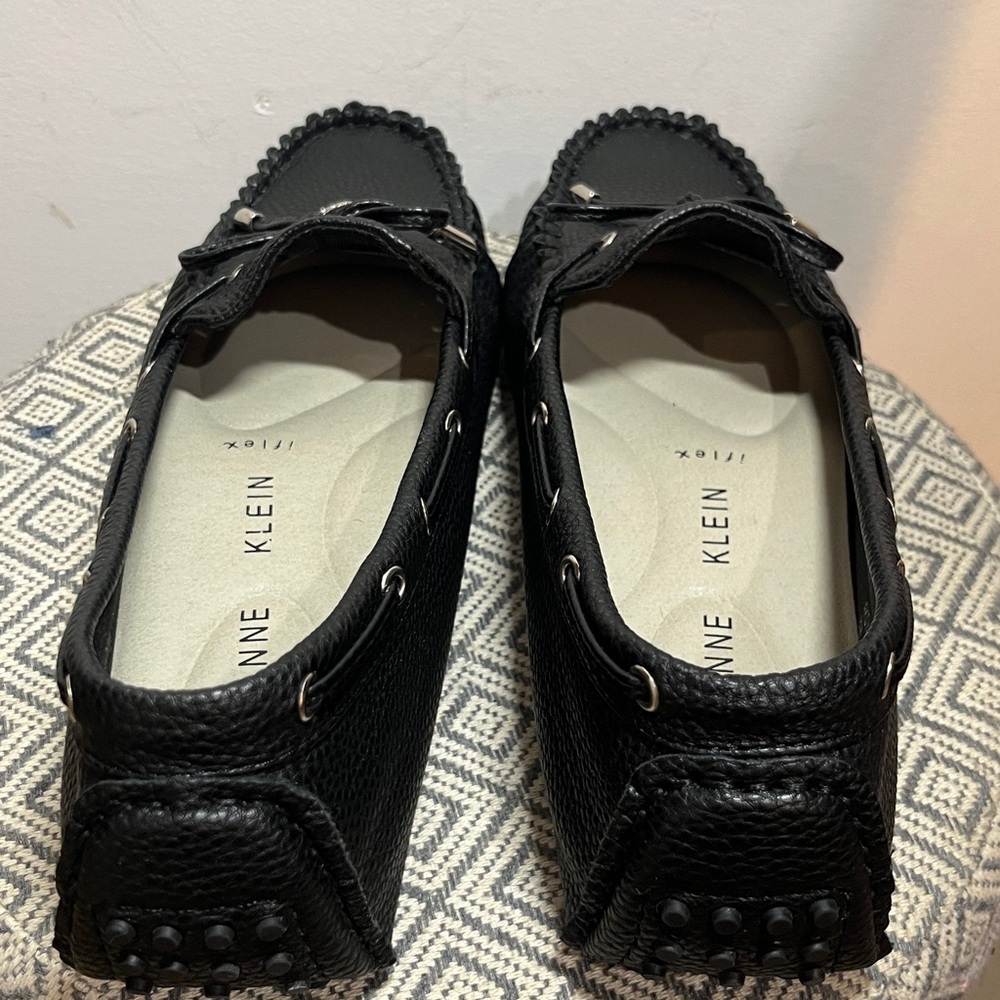 Anne Klein Sinya iFlex Flat Loafers Black Leather Women's Size 8 - Picture 3 of 5